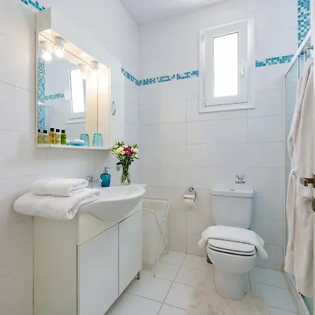 Villa Lilu 2 With Private Pool And Seaview