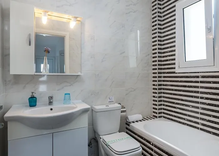 Design With Private Pool And Sea View *