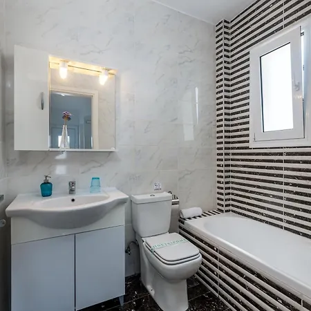 Lilu 2 With Private Pool And Seaview *