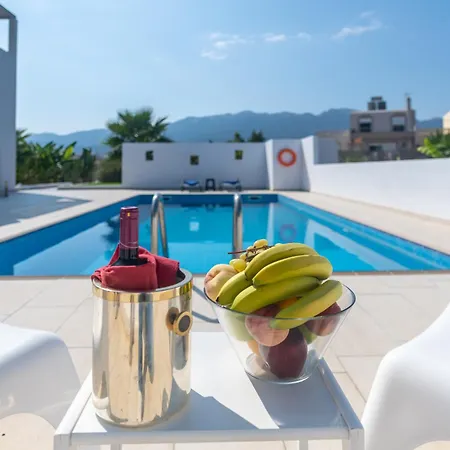 Design With Private Pool And Sea View *