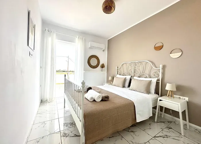 Design With Private Pool And Sea View Villa